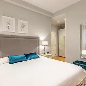 Amplio Y Elegante En Casco Viejo Con Parking Apartment Bilbao